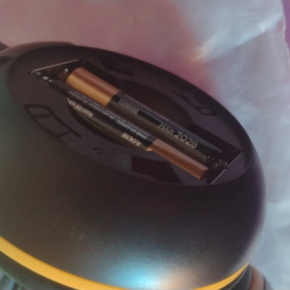 Dual Channel Wireless Headphones NWOT - Picture 3 of 5